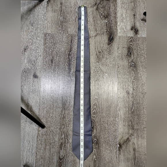 Michael Kors Men's Silk Tie - Picture 3 of 6